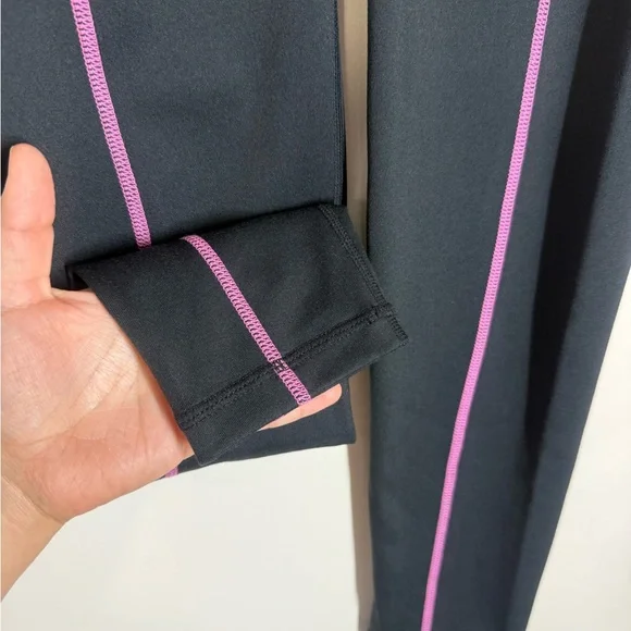 Lilly Pulitzer Women's UPF 50+ Weekender Leggings - Picture 7 of 8